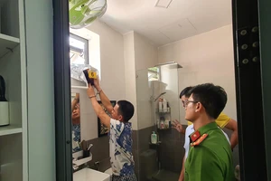 Để 7 tỉ trong phòng không khóa cửa, bị trộm 1,7 tỉ 