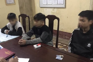 Bắt nhóm thiếu niên trộm xe máy, tháo biển số rồi lạng lách trên đường