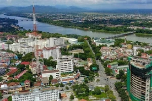 Thừa Thiên-Huế bàn phương án lập quận, huyện khi lên thành phố trực thuộc trung ương