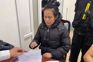 Bắt 16 người tổ chức, sử dụng ma túy ở quán karaoke