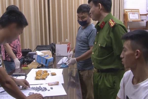 Bắt thanh niên vận chuyển hơn 1.000 viên ma túy