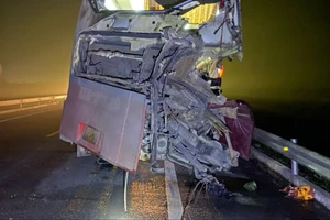 Tai nạn thảm khốc lại xảy ra trên cao tốc Cam Lộ - La Sơn khiến 6 người thương vong