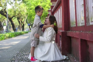 Điệp anh đào khoe sắc trên đất cố đô