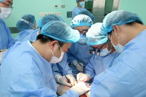 Bệnh viện lập 3 kỷ lục về ghép tạng trong vòng 48 giờ