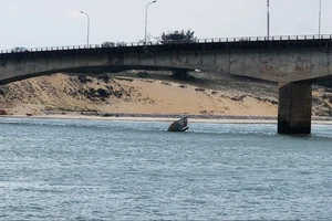 Cảng cá Cửa Tùng sẽ được nạo vét khẩn cấp