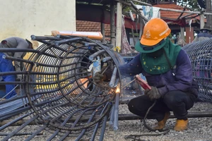 Chùm ảnh: Xuyên lễ trên công trường cao tốc Vạn Ninh - Cam Lộ