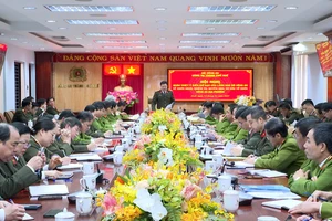 Nhiều chỉ huy cấp phòng, huyện của Công an TP Huế tình nguyện về hưu sớm