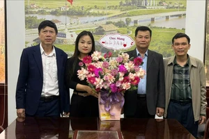 Giám đốc Trung tâm lý giải việc lãnh đạo sở đến chúc 8-3 chỉ gặp 1 nhân viên