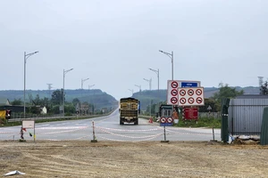 Sẽ cưỡng chế hộ dân không bàn giao mặt bằng cao tốc Vạn Ninh - Cam Lộ