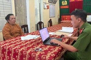 Lên Facebook mua sổ hồng giả 20 triệu, mang đi cầm 200 triệu