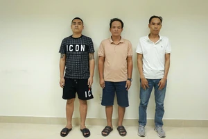 Tạm giữ 3 người trong vụ cưỡng đoạt hơn 76m3 gỗ ở Quảng Trị