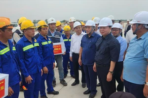 Phó Thủ tướng Trần Hồng Hà kiểm tra 2 dự án trọng điểm ở Quảng Trị