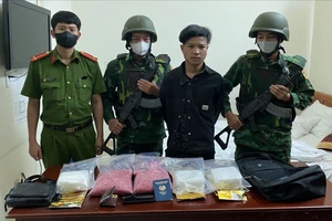 1 thanh niên Lào trữ 40.000 viên ma túy tổng hợp và 3kg ma túy đá trong khách sạn