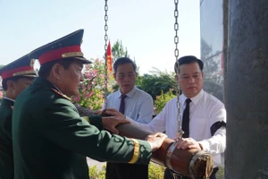 Thượng tướng Võ Minh Lương dự lễ truy điệu và an táng 12 hài cốt liệt sĩ 