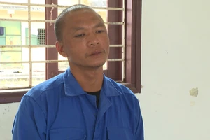 Khởi tố người phá hoại bảo vật quốc gia Ngai vua triều Nguyễn