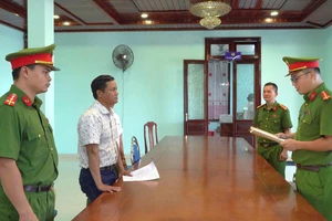 2 cán bộ phường ở Huế bị bắt về tội nhận hối lộ