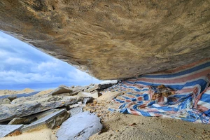 Khẩn cấp làm kè ngăn sạt lở, bảo vệ các khu dân cư ở Huế