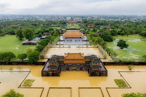 Lũ chồng lũ, Đại nội Huế ngập sâu lần thứ 3 trong hơn một tuần