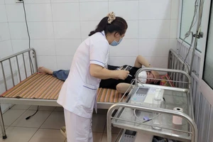 13 công nhân ở Huế nhập viện, nghi ngộ độc sau bữa trưa