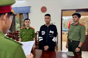 Khởi tố tài xế ô tô dương tính ma túy tông chết người