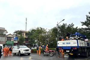 62 cán bộ, kỹ sư điện lực Huế lên đường chi viện cho vùng lũ Đắk Lắk