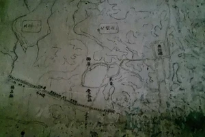 Bí ẩn bức họa nghi là bản đồ cổ sau lớp sơn trong Kinh thành Huế