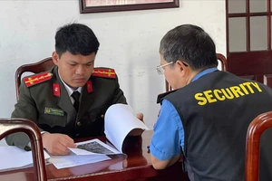 Một nhân viên bảo vệ bị phạt 7,5 triệu đồng vì xuyên tạc lịch sử