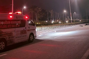 Xe máy chở 3 tự gây tai nạn lúc rạng sáng, 2 người tử vong tại chỗ