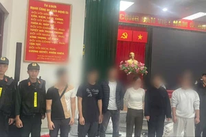 Huế tiếp nhận 7 công dân bị Hoa Kỳ trục xuất