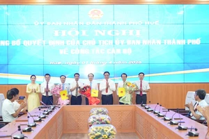 TP Huế điều động, bổ nhiệm nhiều cán bộ chủ chốt