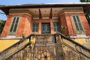 Huế sẽ tháo dỡ ngôi biệt thự cũ ven sông Hương để làm tổ hợp khách sạn