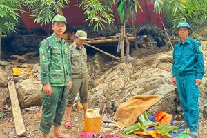 Đang lén lút giữa rừng, 7 người hốt hoảng bỏ chạy khi thấy lực lượng chức năng