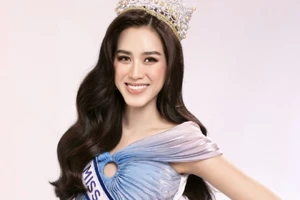 Hoa hậu Đỗ Thị Hà nhiễm COVID-19, dàn Hoa, Á hậu... động viên