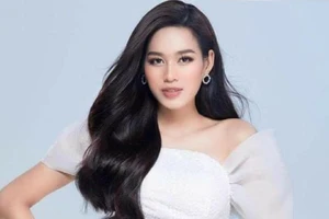 Đỗ Thị Hà chia sẻ thẳng thắn khi được hỏi về việc dừng học để theo đuổi showbiz