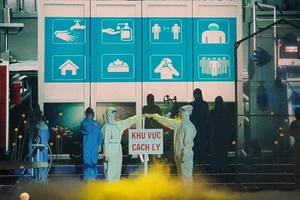 NSƯT Trịnh Kim Chi cùng vở 'Blouse trắng' gây xúc động trong đêm nhạc về Bác