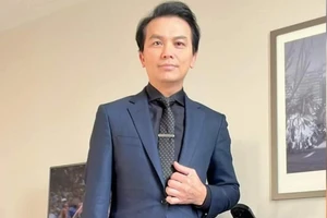 Ca sĩ Mạnh Quỳnh bức xúc antifan: 'Hãy để tôi làm nghệ thuật đúng nghĩa'