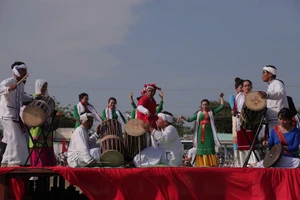 Làng Chăm Văn Lâm tưng bừng mùa lễ Ramưwan sau 3 năm dịch 