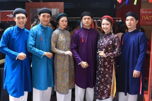 Ngày hội Việt phục "Tóc xanh- vạt áo": Người trẻ lan tỏa giá trị văn hóa Việt