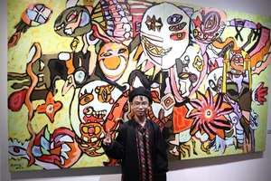 Họa sĩ nhí 11 tuổi bán sạch tranh sau 2 ngày triển lãm