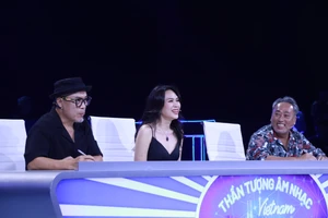 Giám khảo Vietnam Idol giải thích việc rời đi khi Jack biểu diễn; Tuấn Hưng biểu diễn tại Super Bowl