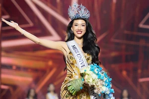 Bùi Quỳnh Hoa, người đẹp Hà Nội đăng quang Miss Universe Vietnam 2023