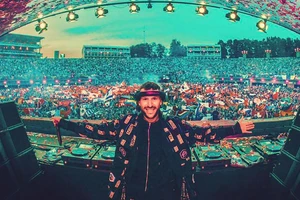 Don Diablo, top 9 DJ thế giới chào fan Việt; Phạm Quỳnh Anh làm mới 'hit' cũ
