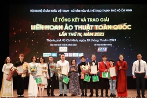  Trao 12 huy chương cho các ảo thuật gia tại bế mạc Liên hoan ảo thuật toàn quốc 