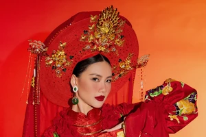 Bùi Quỳnh Hoa 'nóng bỏng' tại bán kết Miss Universe 2023