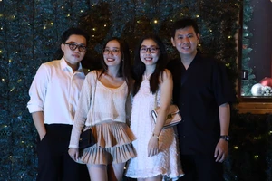 Sau mưa lớn, trung tâm TP.HCM 'kẹt cứng' người dân vui chơi đón năm mới 2024