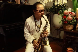 NS Trần Mạnh Tuấn: ‘May mắn khi còn sức khoẻ thổi Saxophone cho anh Trịnh Công Sơn nghe'