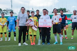 Giao hữu bóng đá vinh danh đội tuyển bóng đá nữ TP.HCM