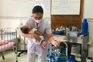 Bé trai 3 tháng tuổi ở Mái ấm Hoa Hồng qua đời tại Bệnh viện Nhi đồng 2