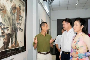 Triển lãm các tác phẩm mỹ thuật học tập và làm theo Bác 