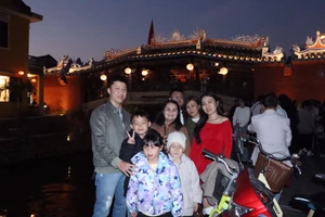 Chùa cầu Hội An chật kín khách du lịch dịp Tết Ất Tỵ 